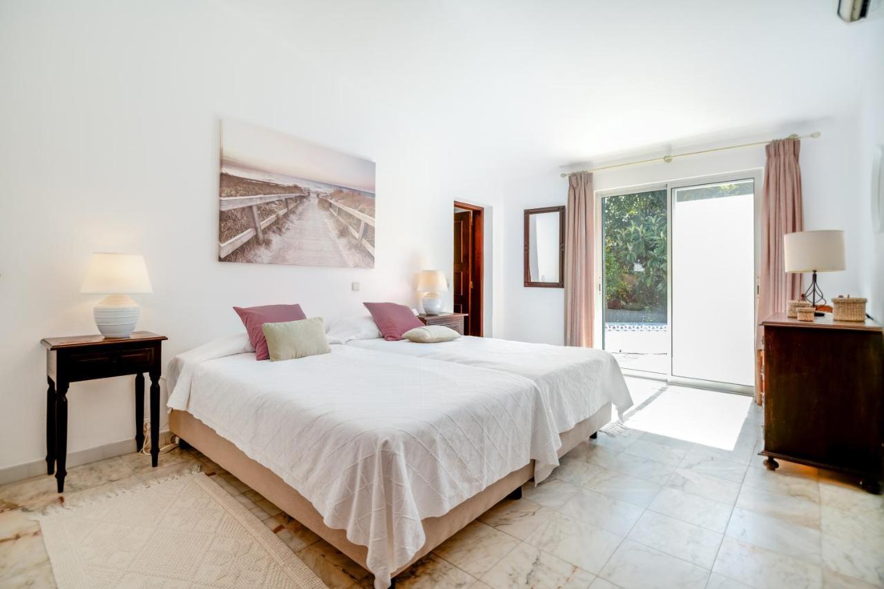 Traditional 3 Bedroom Villa With Great Pool In The Heart Of 발도로보 외부 사진